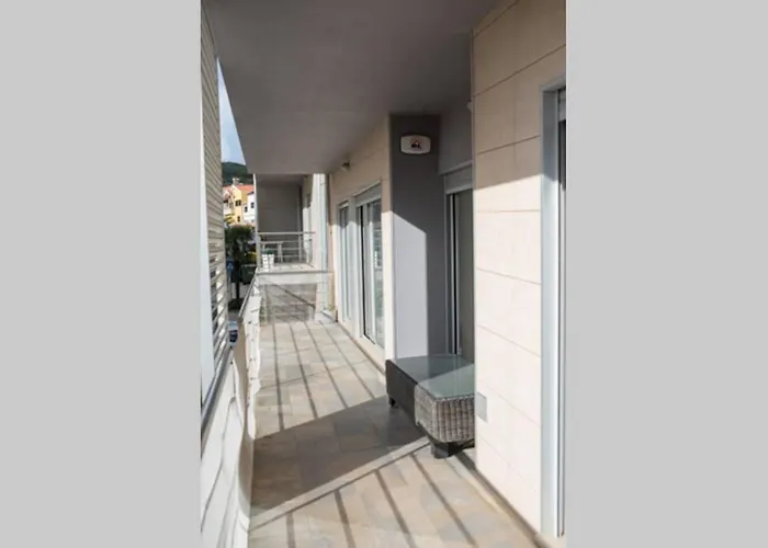Bay Residence Apartamento - Piscina